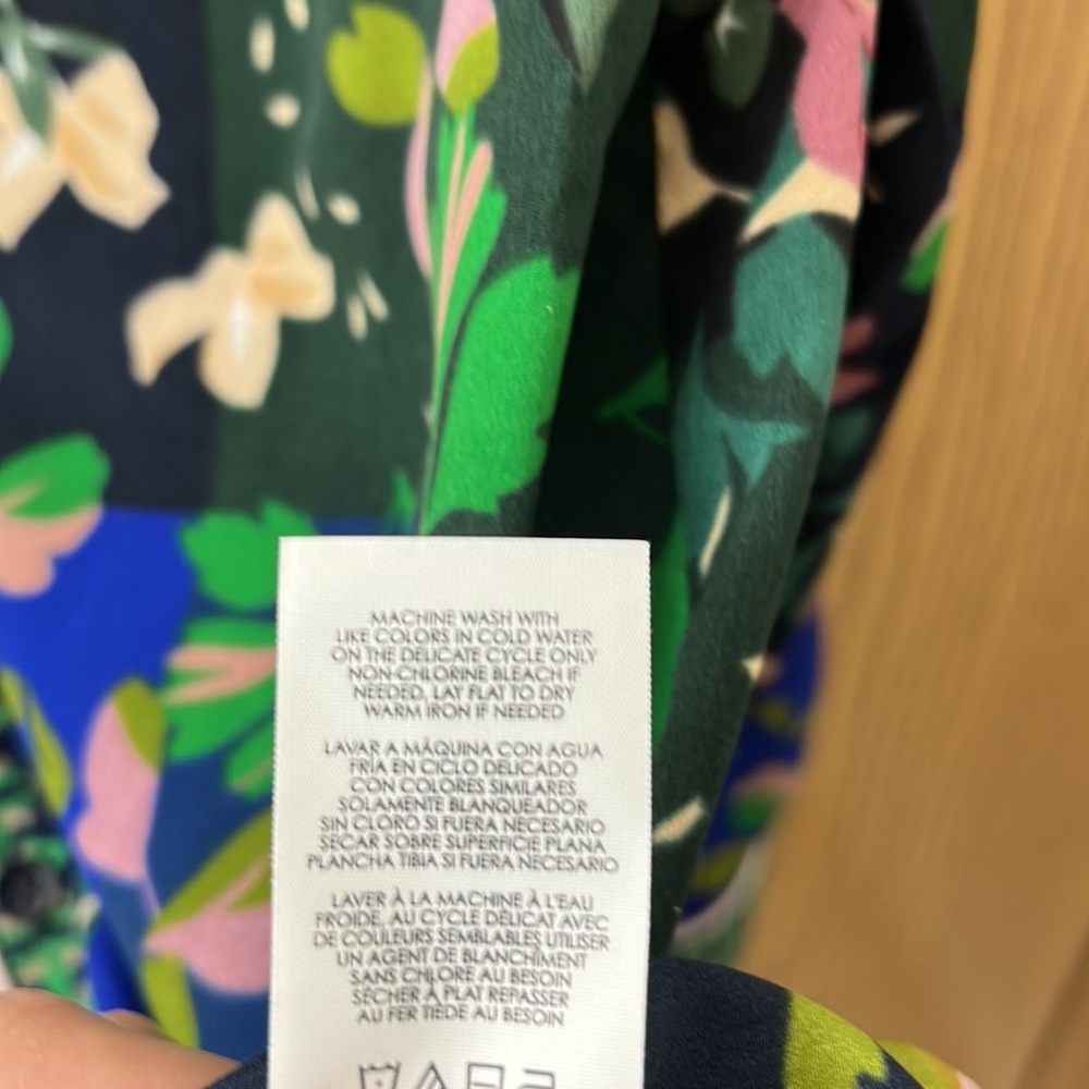CAbi Bronco Western Colorful Blouse #5520 NWOT Medium floral button down - Picture 6 of 6